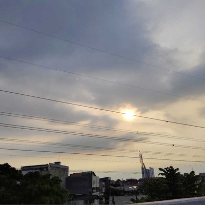 Senja.. di batas kota