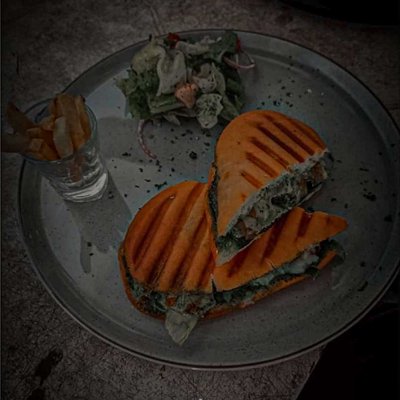 CHICKEN PESTRO PANINI