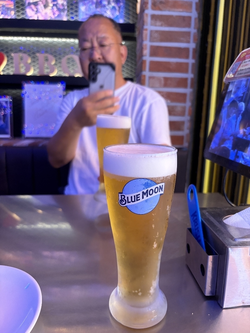 ice cold beer @ bbq restaurant