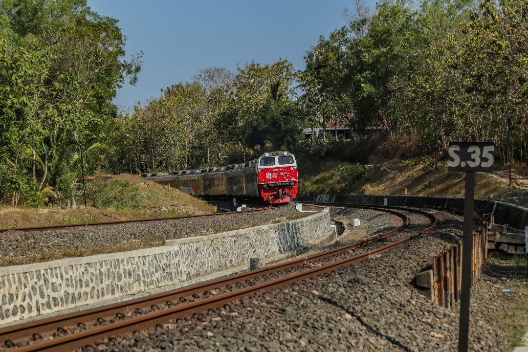 Kereta siang