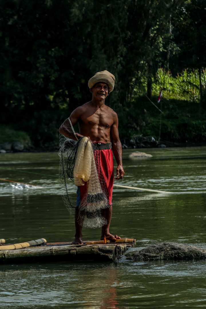 Pencari ikan