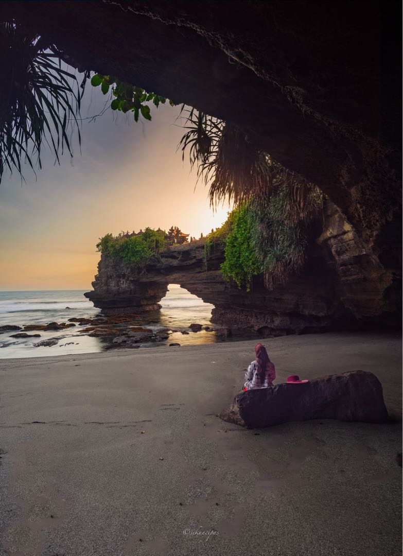 pura batu bolong