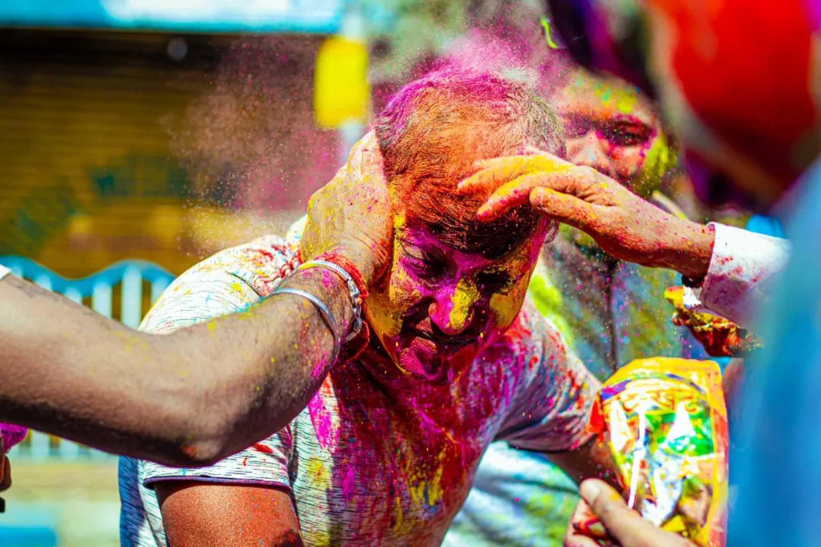 Happy Holi 💛💛
