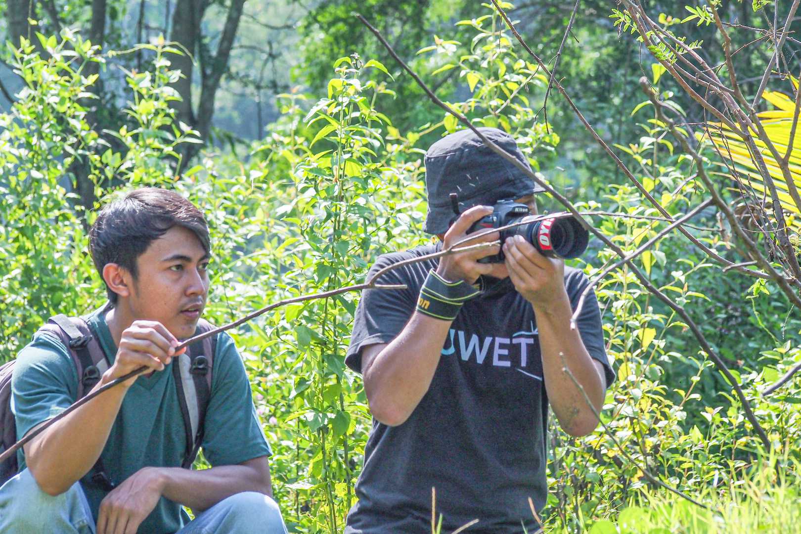 Meet Locals hunting Macro