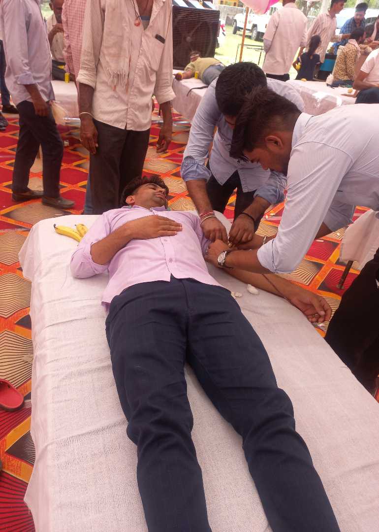 Helping other people For blood donation 