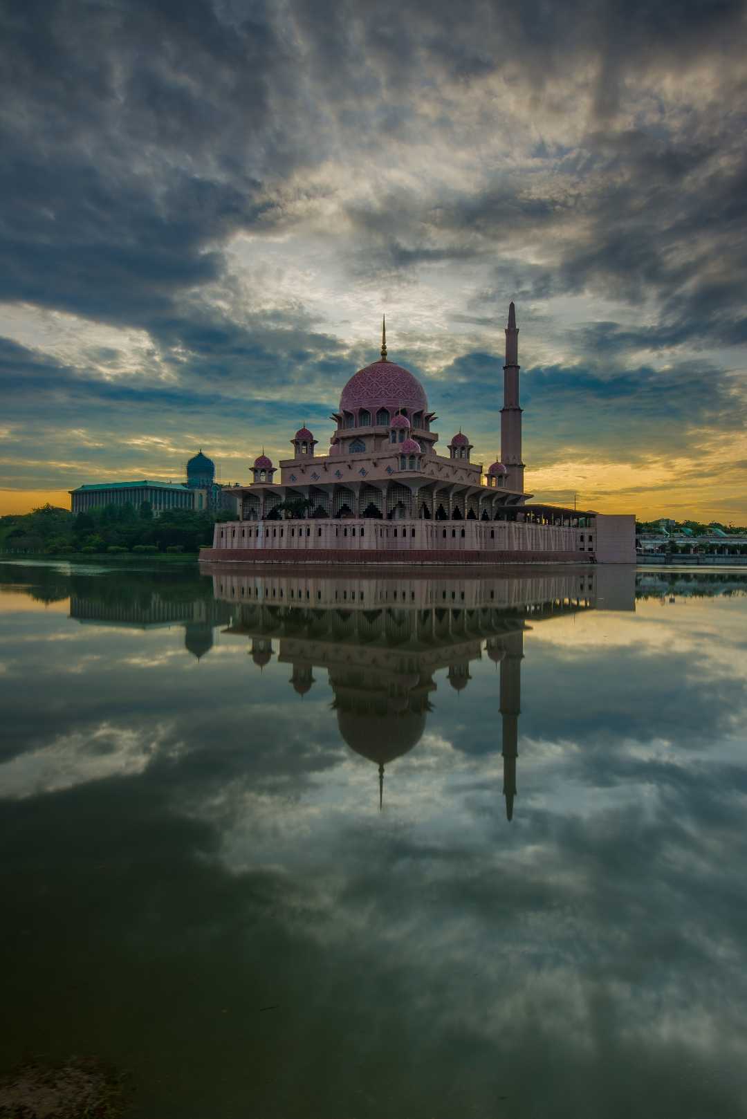 Keindahan Masjid Putra Jaya ,Malaysia