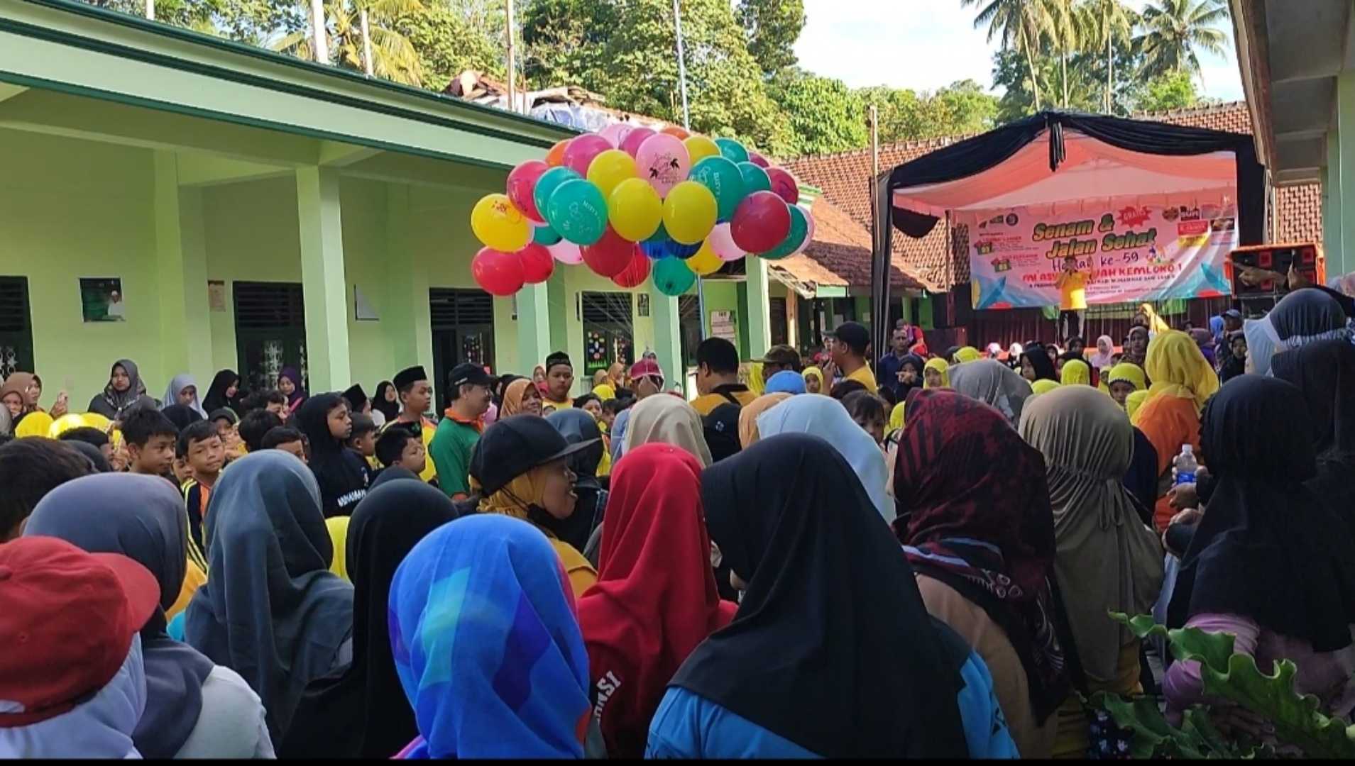 pelepasan balon