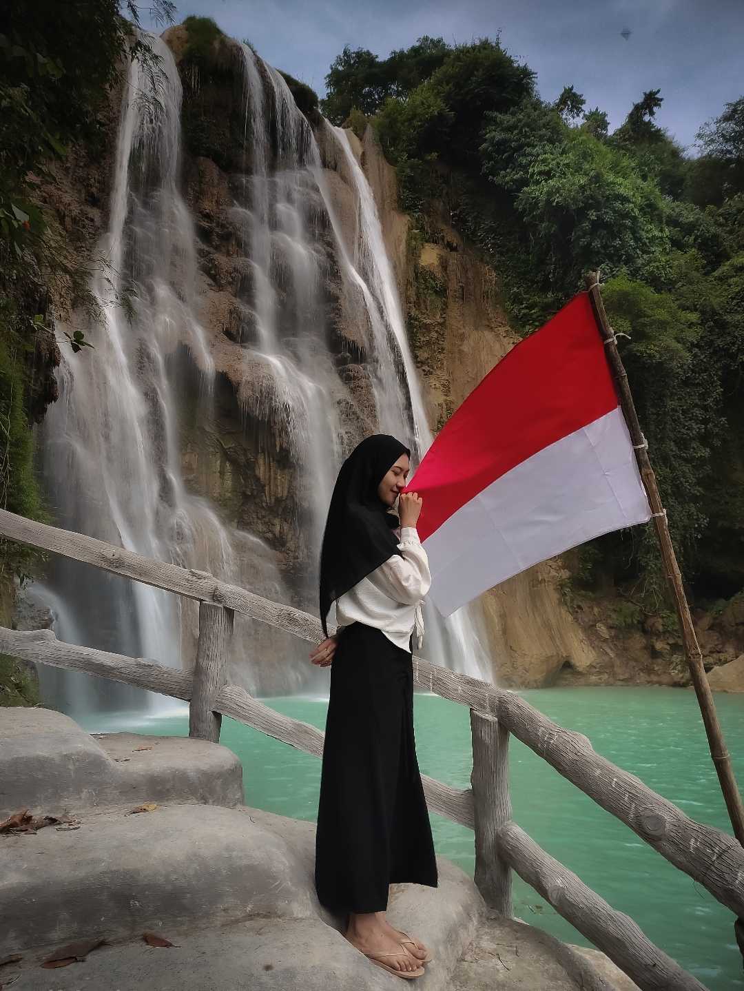 merdeka putri nglirip