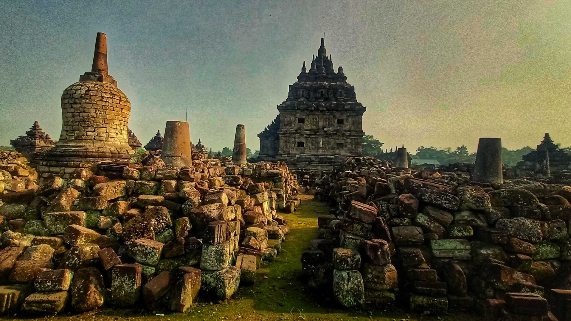 Sites Plaosan Temple