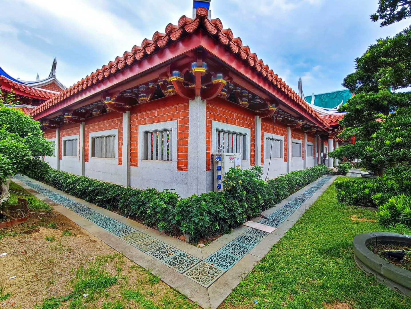 lian  shan shuang lin monastery temple