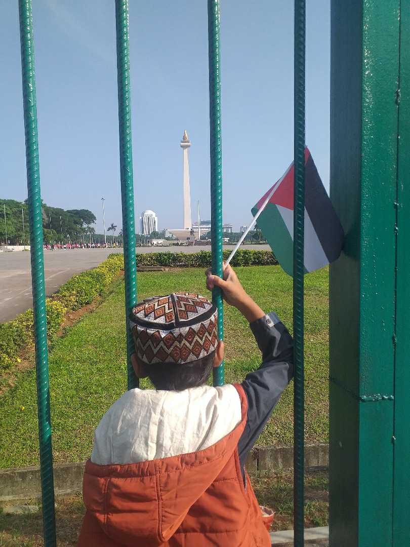 At Monas 