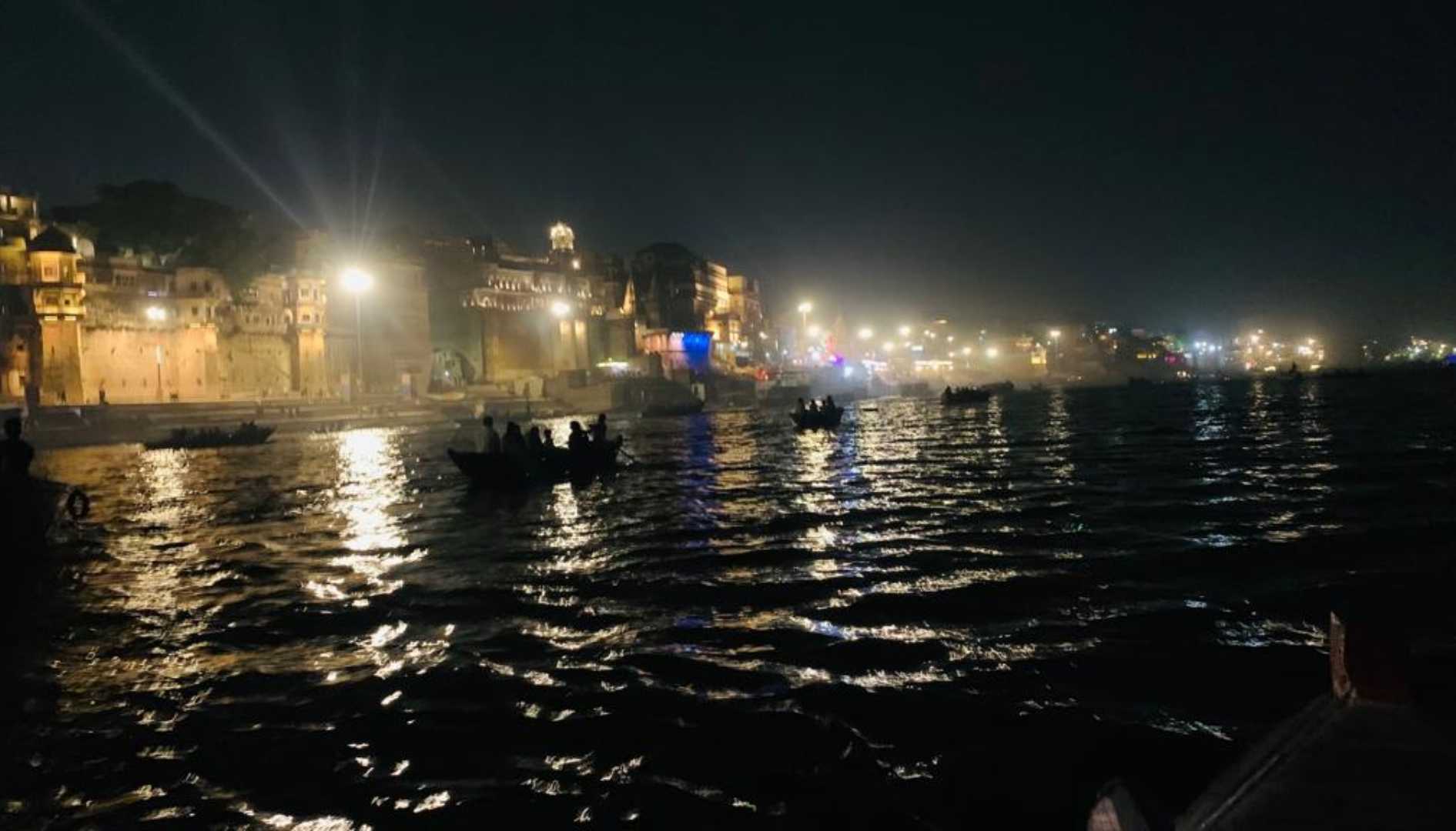 Night view in Ganga ji🙏🏻
