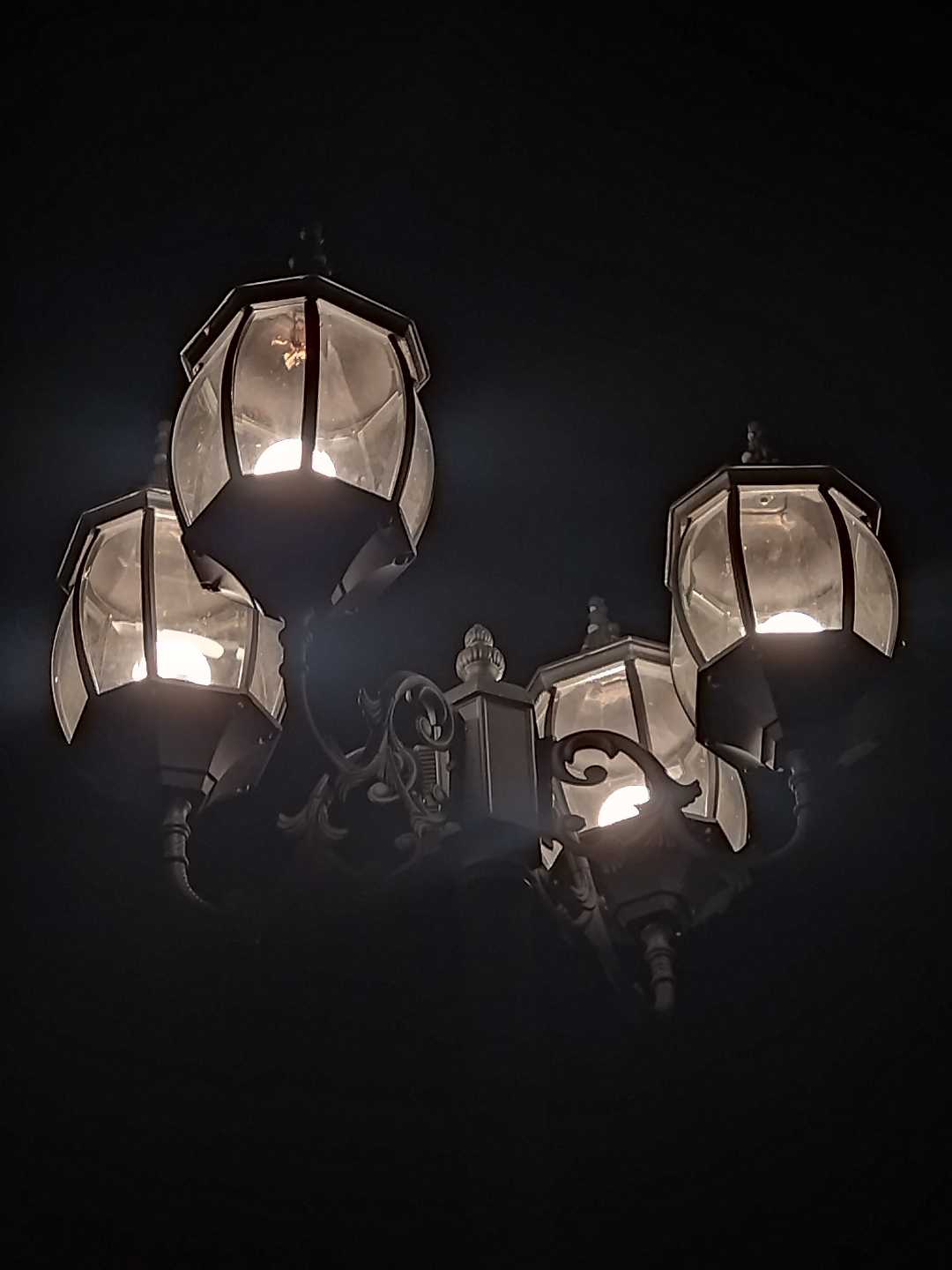 Lamp post