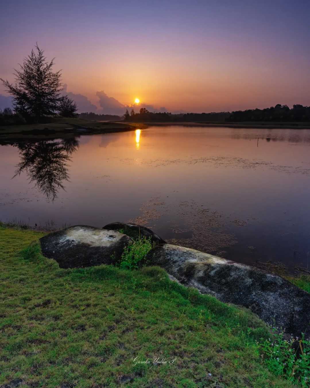 Lagoi Bay Lake