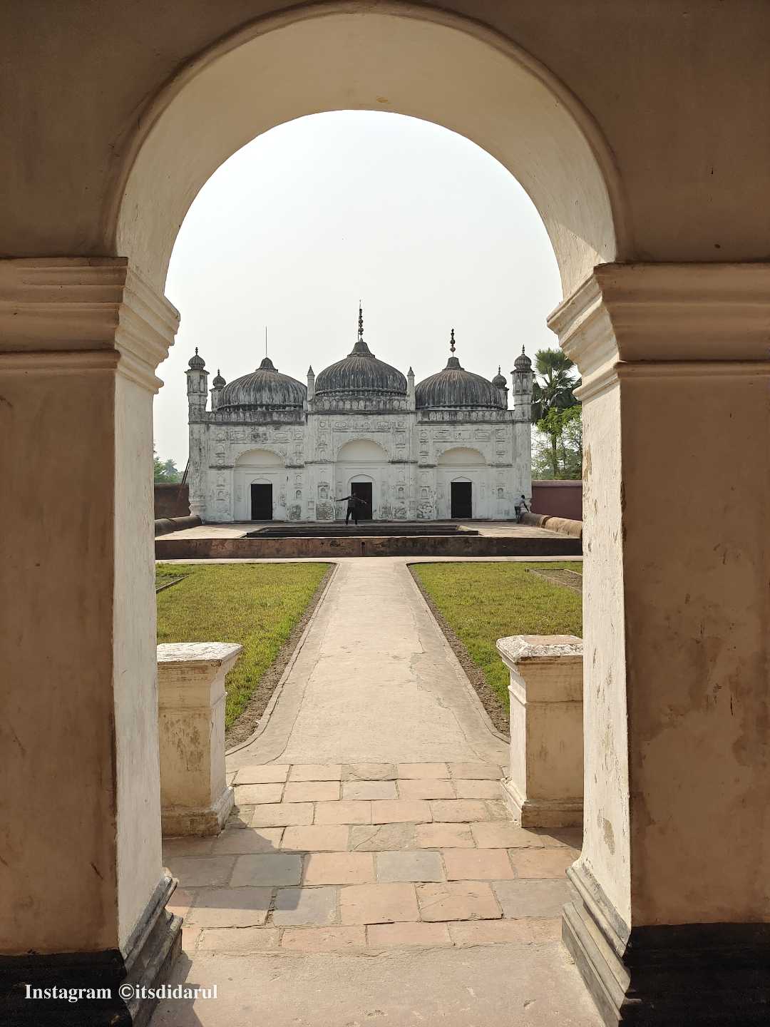 Khushbagh is the garden cemetery of the Nawabs of Bengal