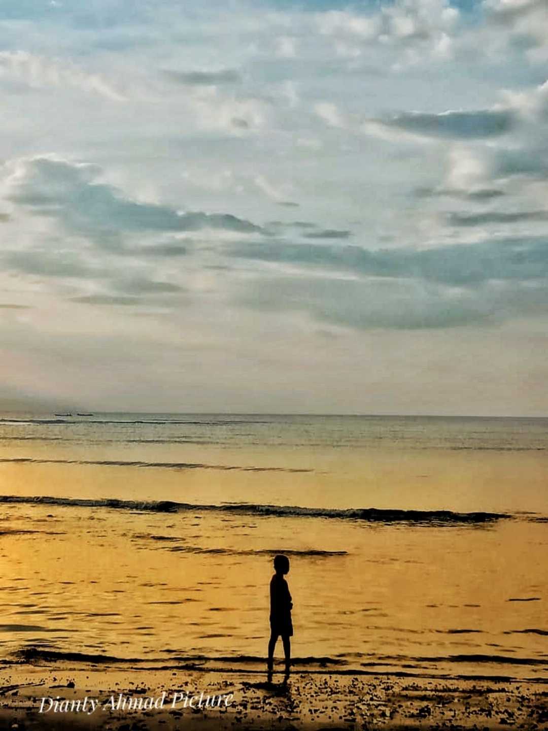 Boys and sea