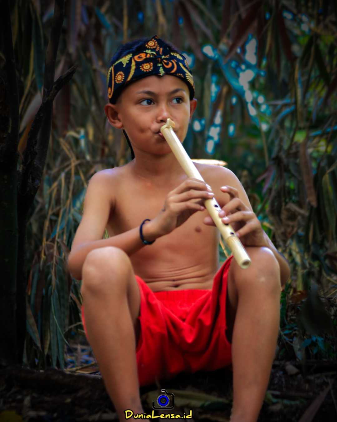 Bermain Suling