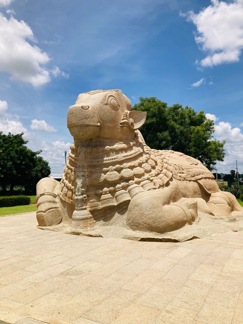 Nandi statue - Virupakasha temple