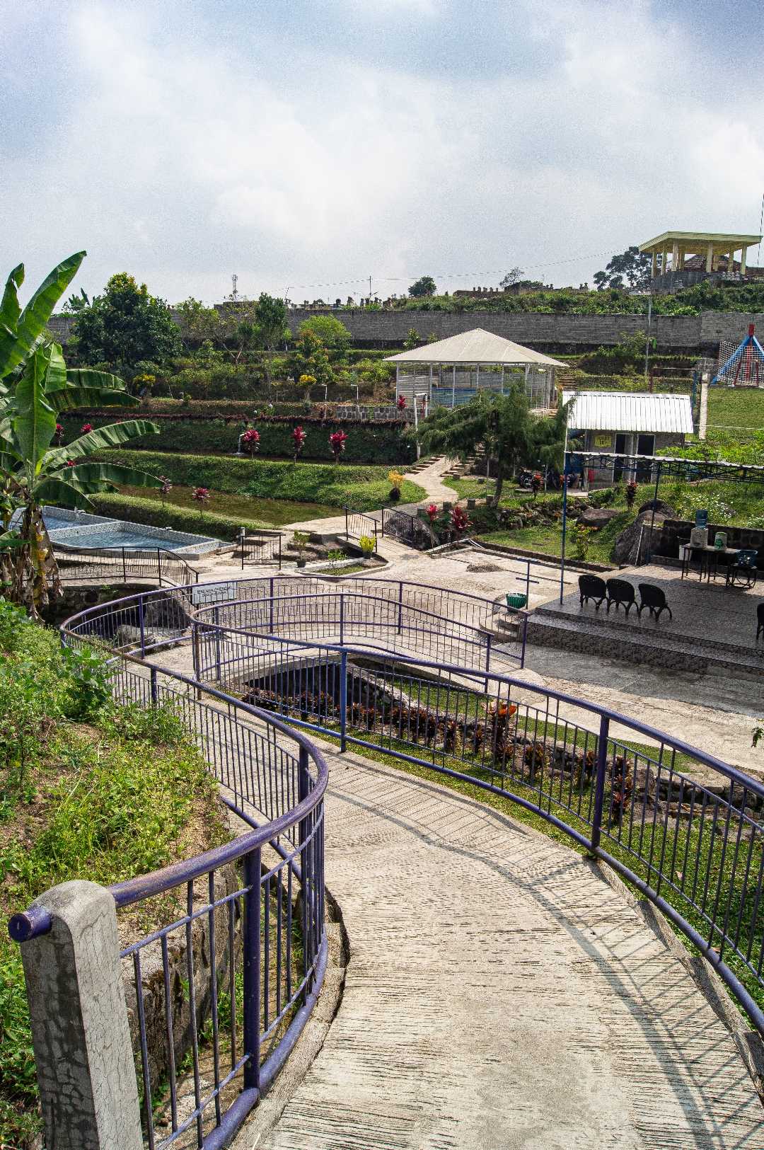Tangga taman 