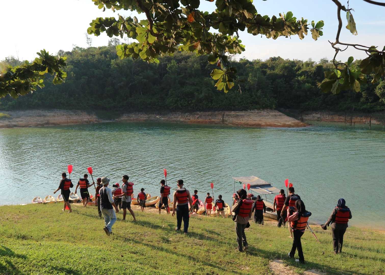Bermain Air di Villa Dekotoz, Kampar, Riau.
