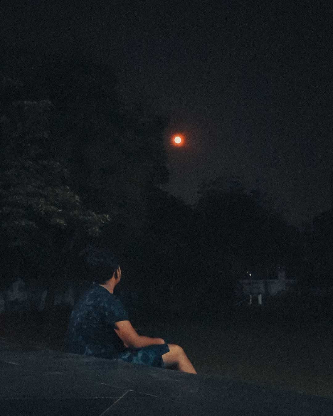 Talking to the moon