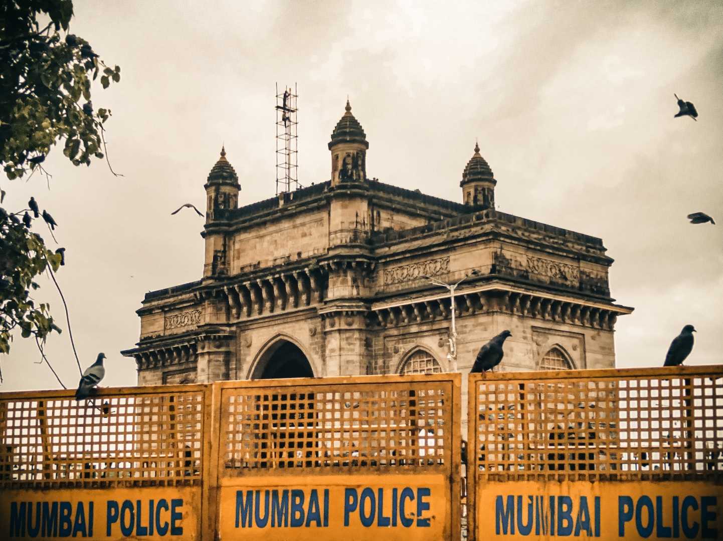 GATEWAY OF INDIA 
