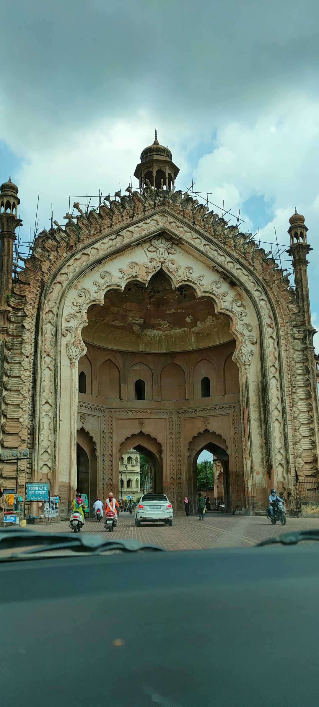 Rumi Darwaza chowk
