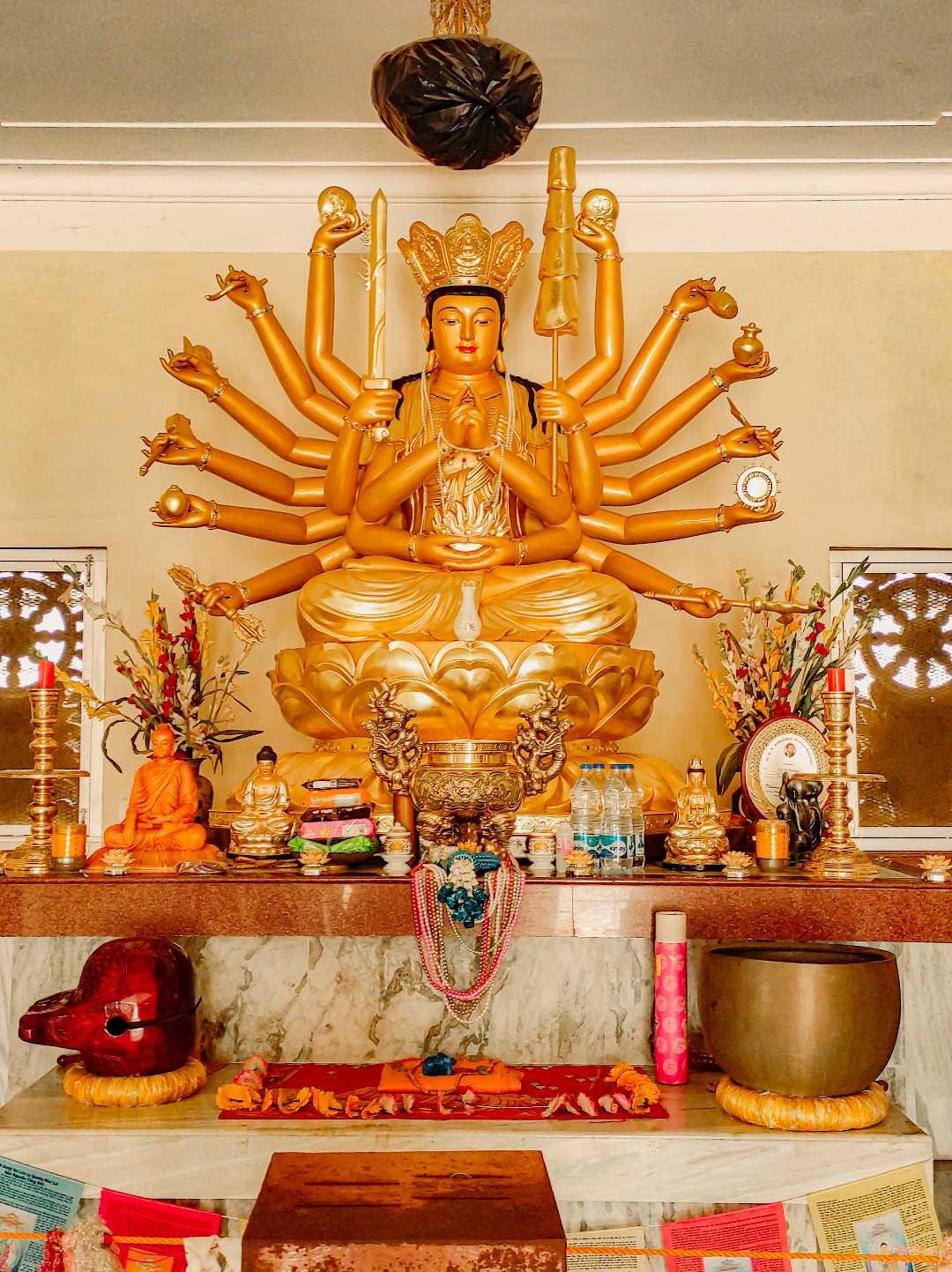 Buddha statue 