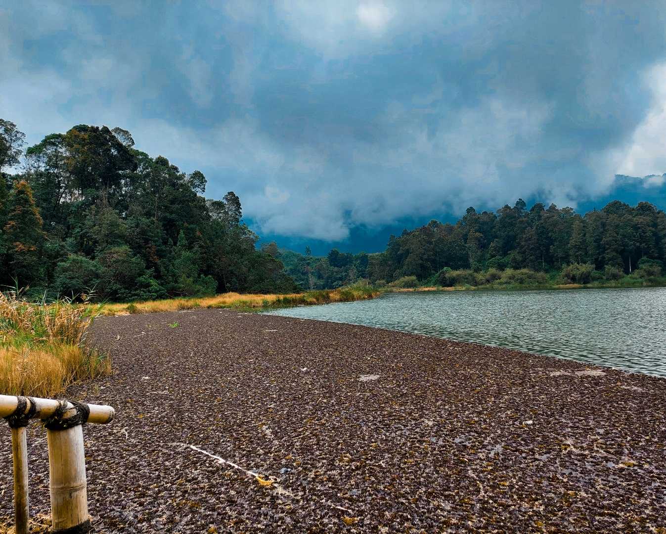 Telaga Pengilon