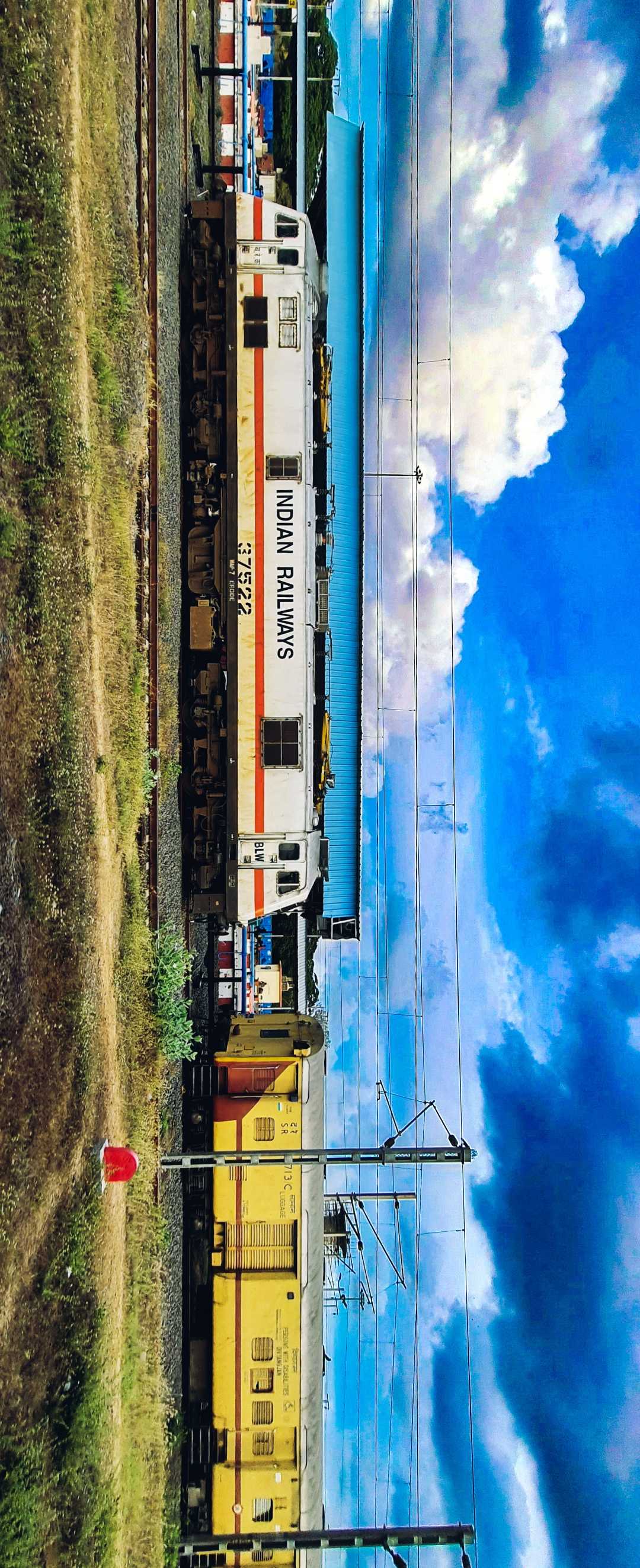 the train is calling I must to go somewhere else 