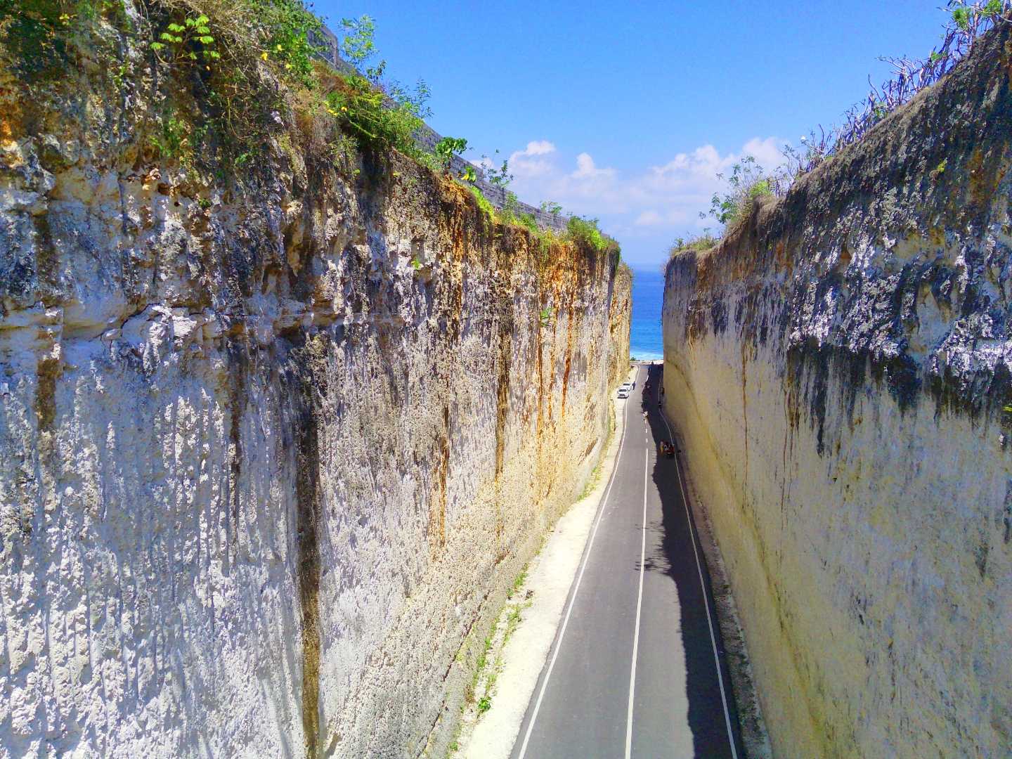 The Narrow Road between the Clifs at Pandawa Beach