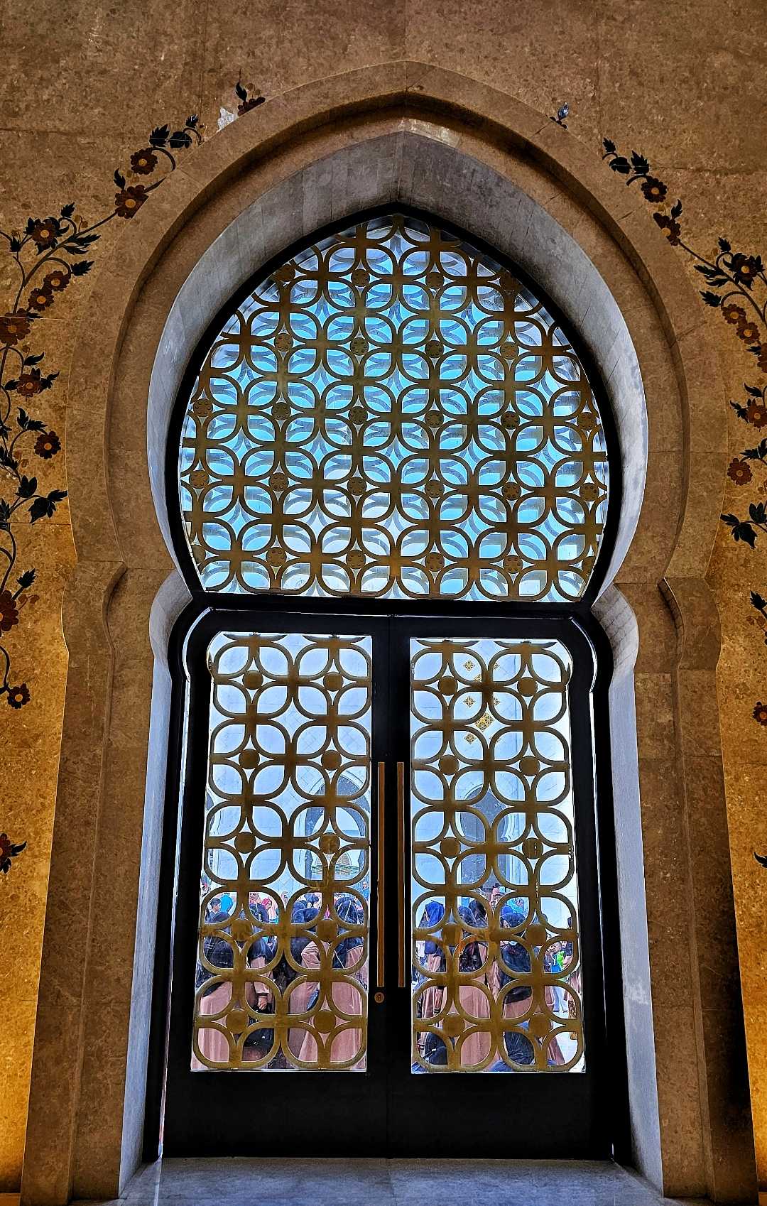 "MASJID SHEIKH ZAYED SOLO"