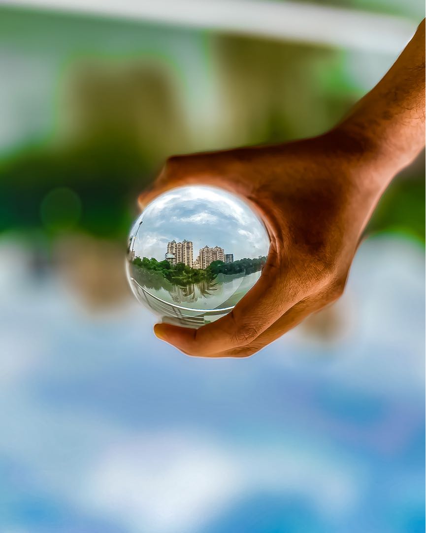 Lensball moment.