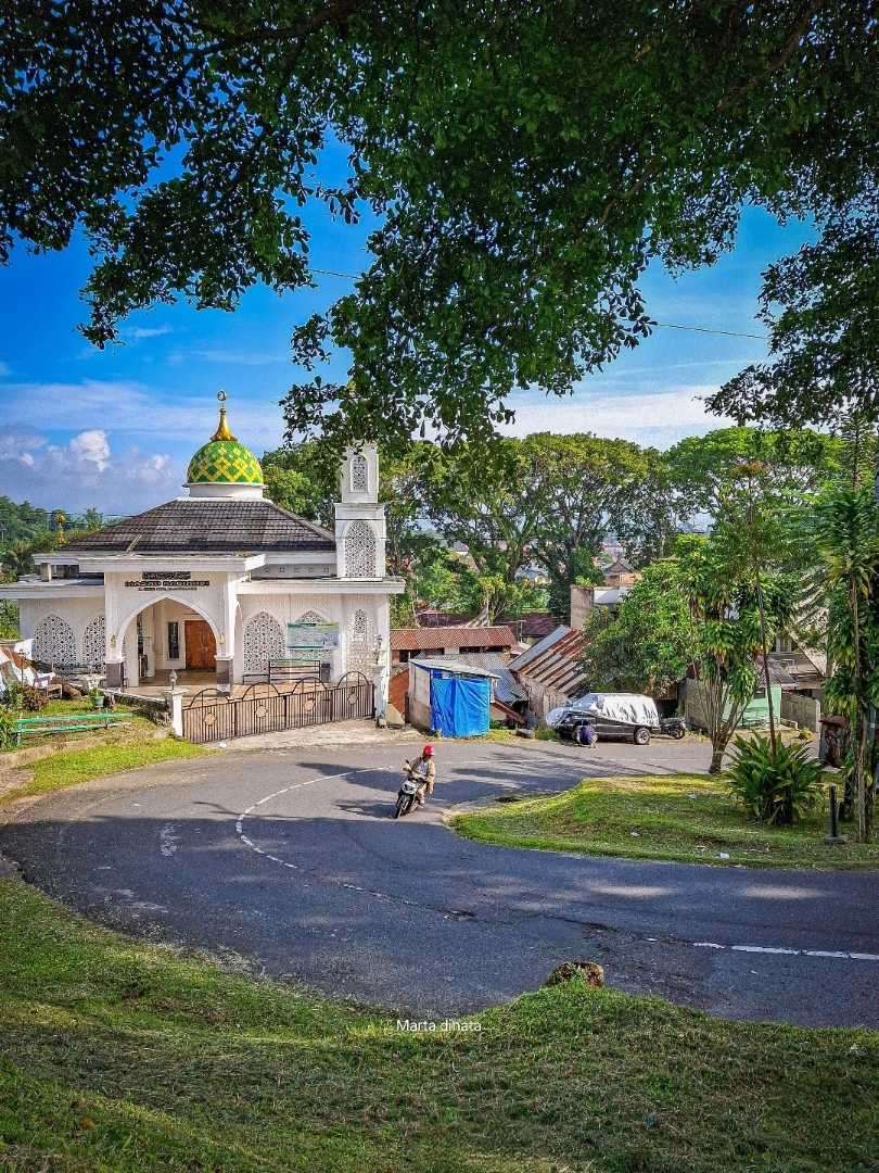 Masjid Rabiahbi bukittinggi