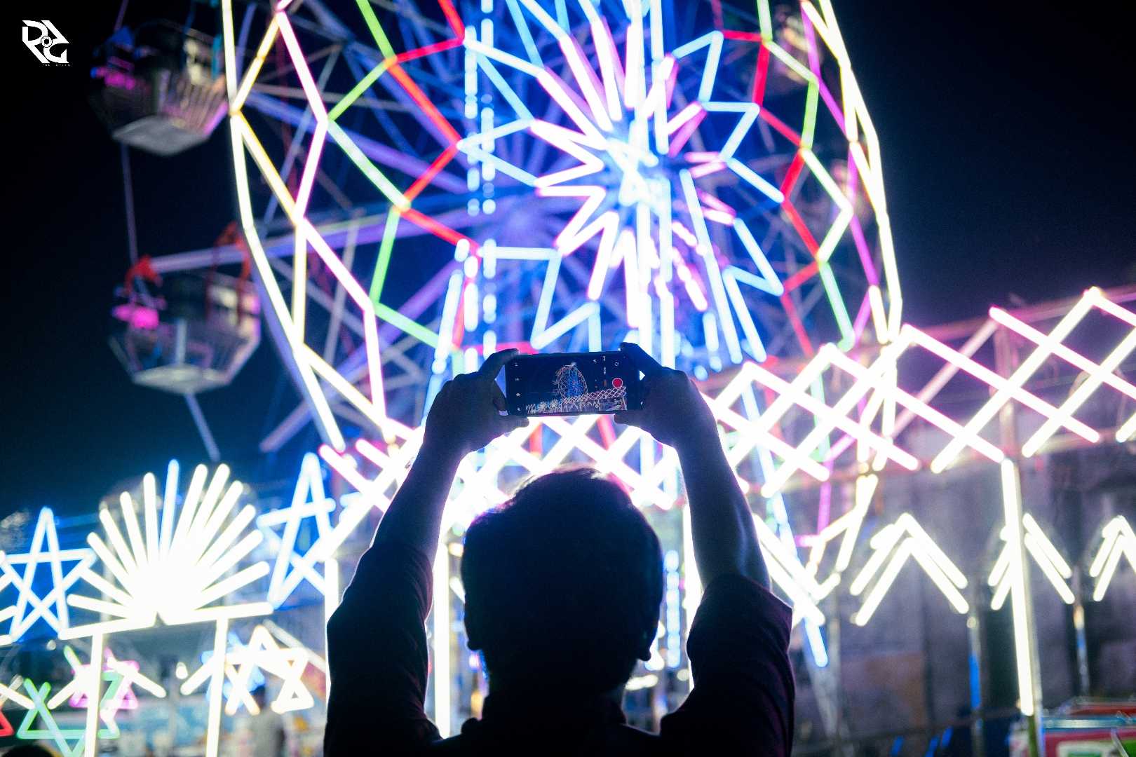 Capturing Lights 