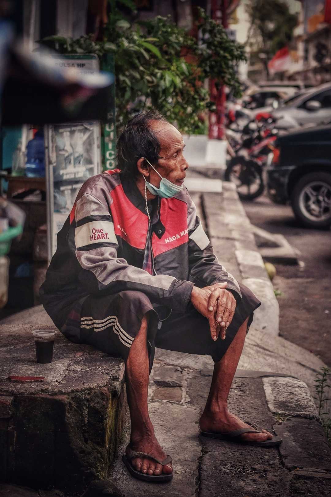 Ngopi pinggir jalan