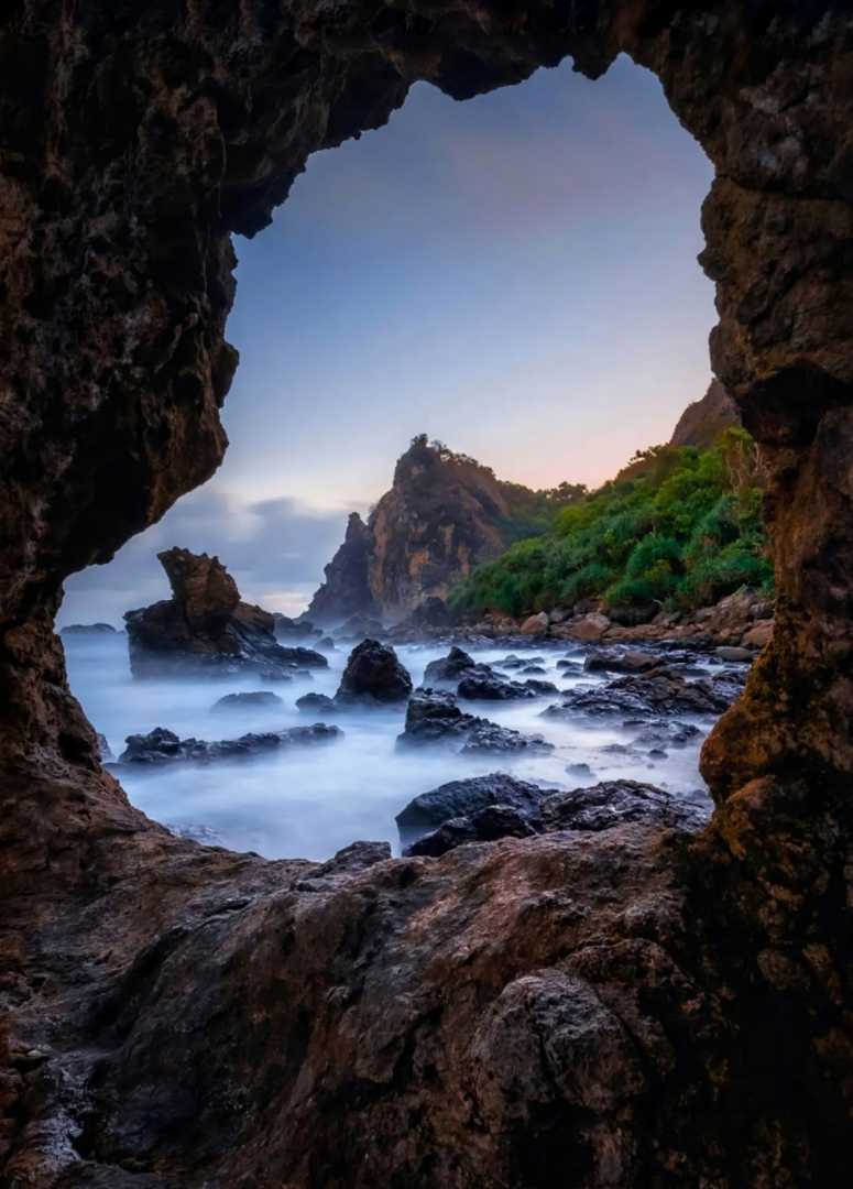 Watu Lumbung Beach
