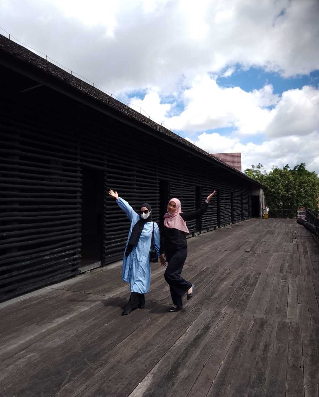 Rumah Adat Betang Pontianak