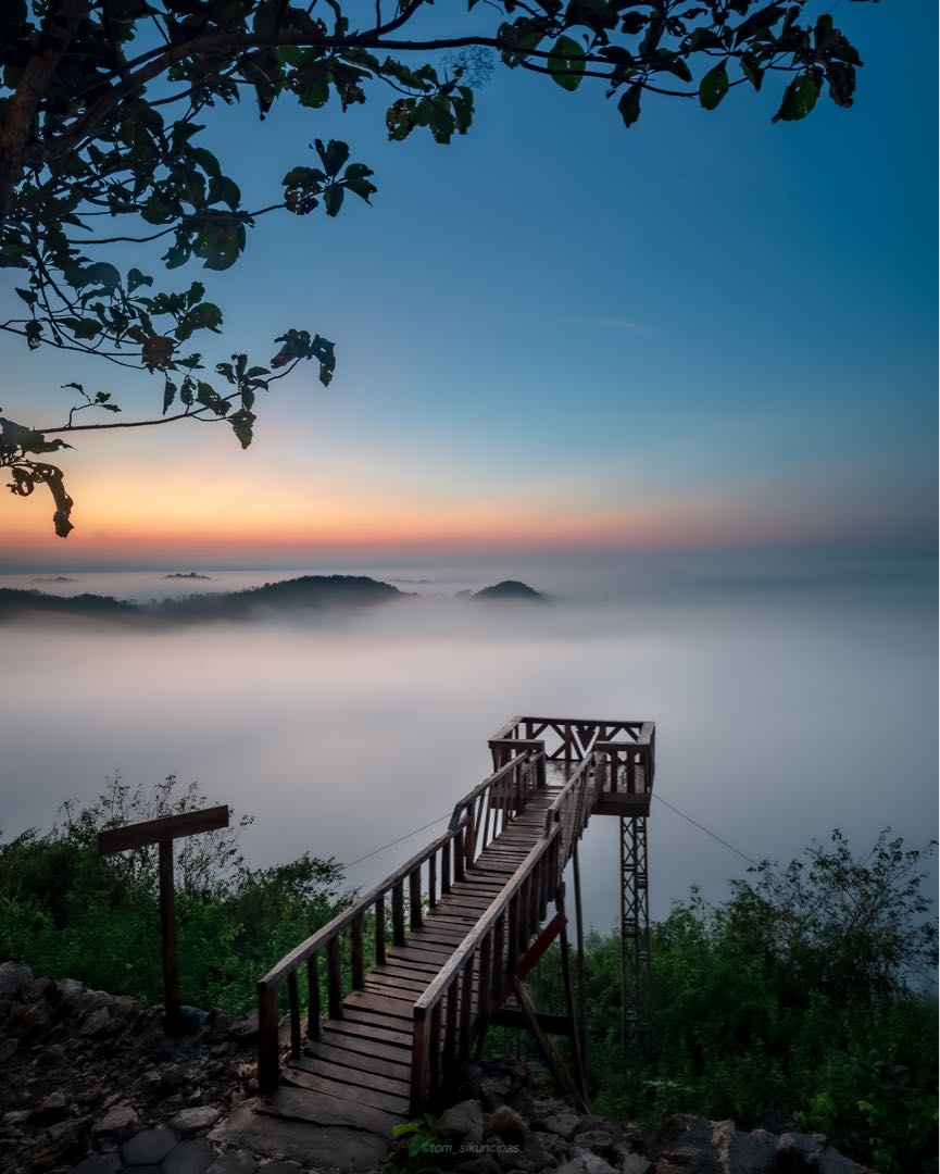 sea of clouds