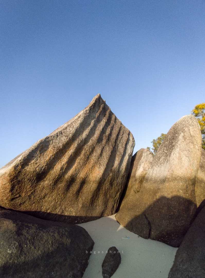 Uniknya Bebatuan yang ada di Pantai Pulau Belitung