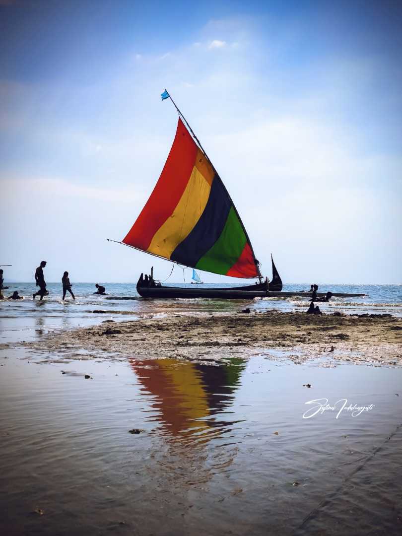 Pantai Pasir Putih Situbondo