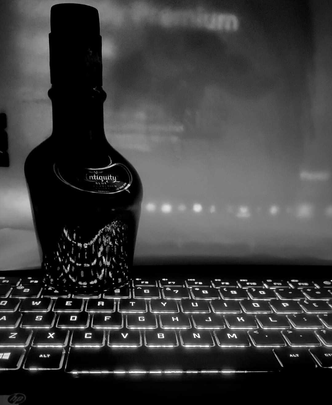B&W. cheers.