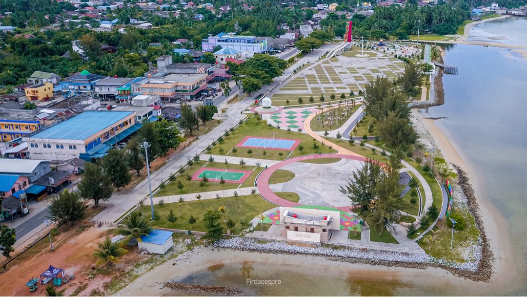 Landmark Pantai Piwang
