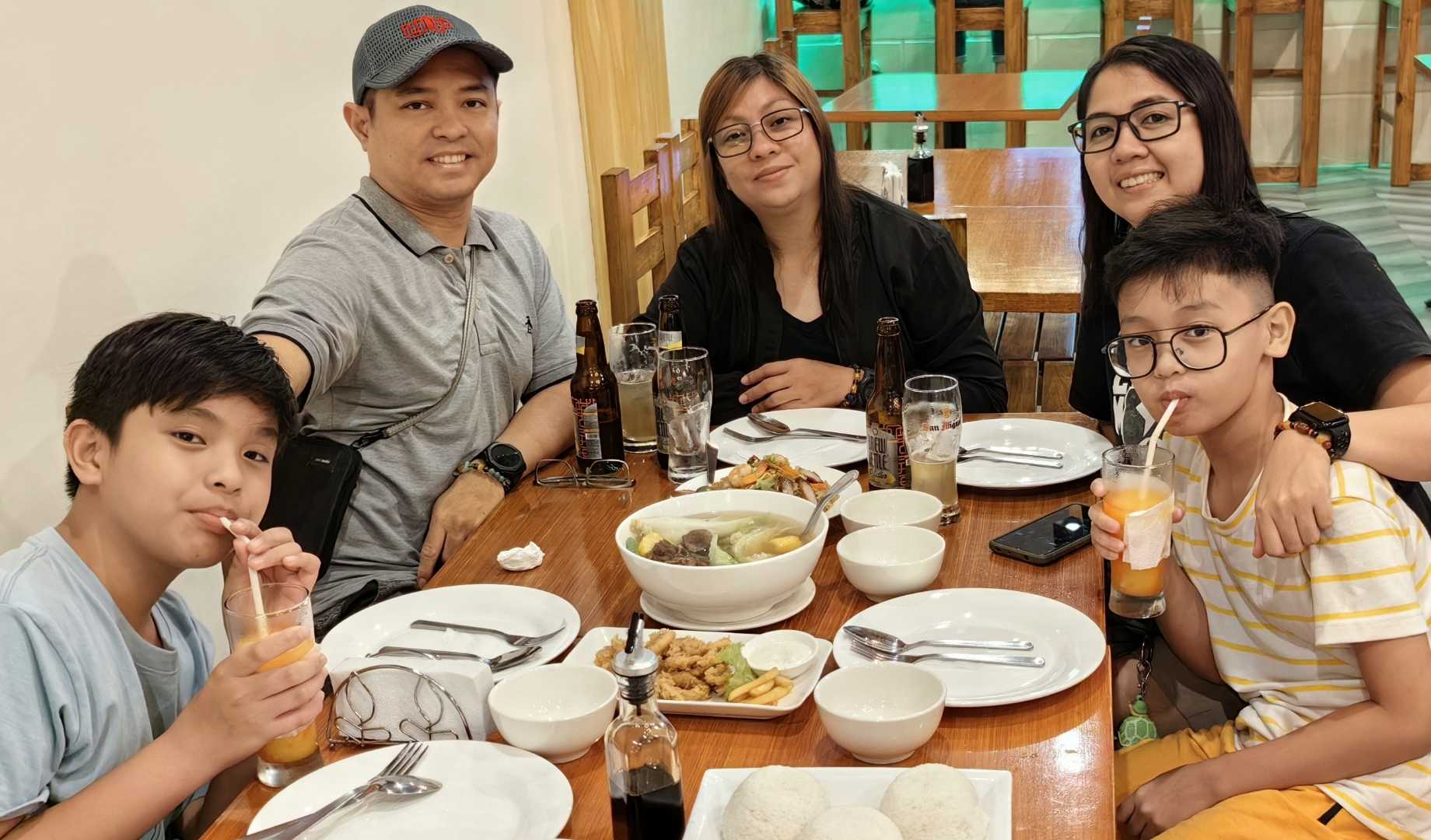 Caloocan - Saranay "Elliot's" Grill