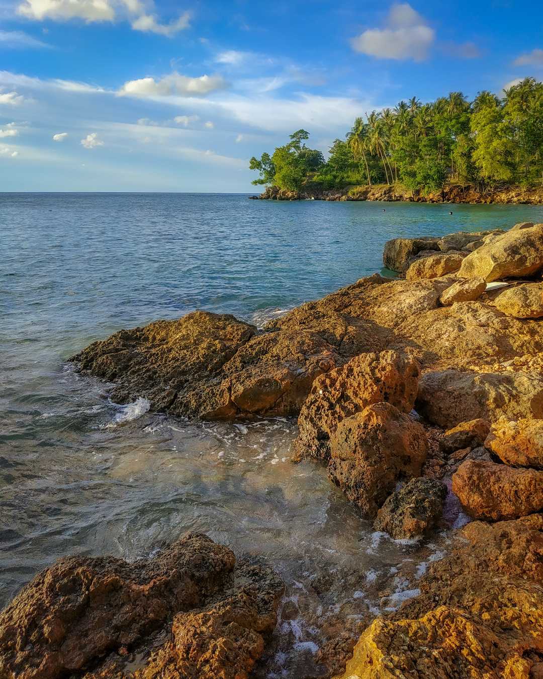 Pantai Bonebula, Donggala
