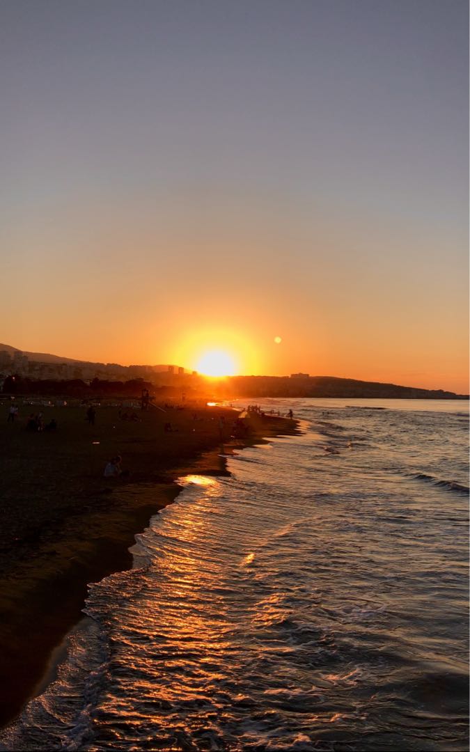 🌅🤴🧡