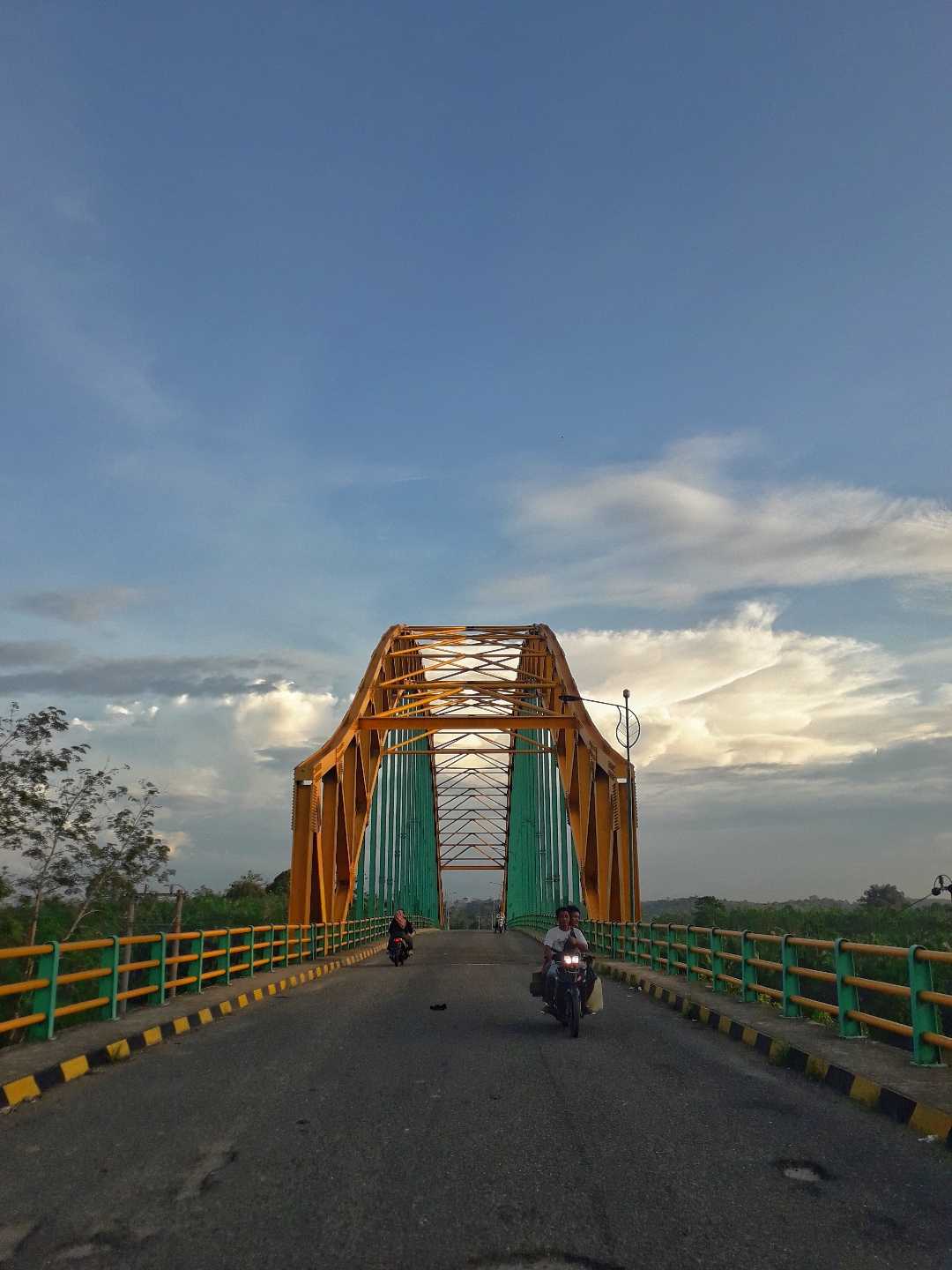 Jembatan Tanjung Menanti 