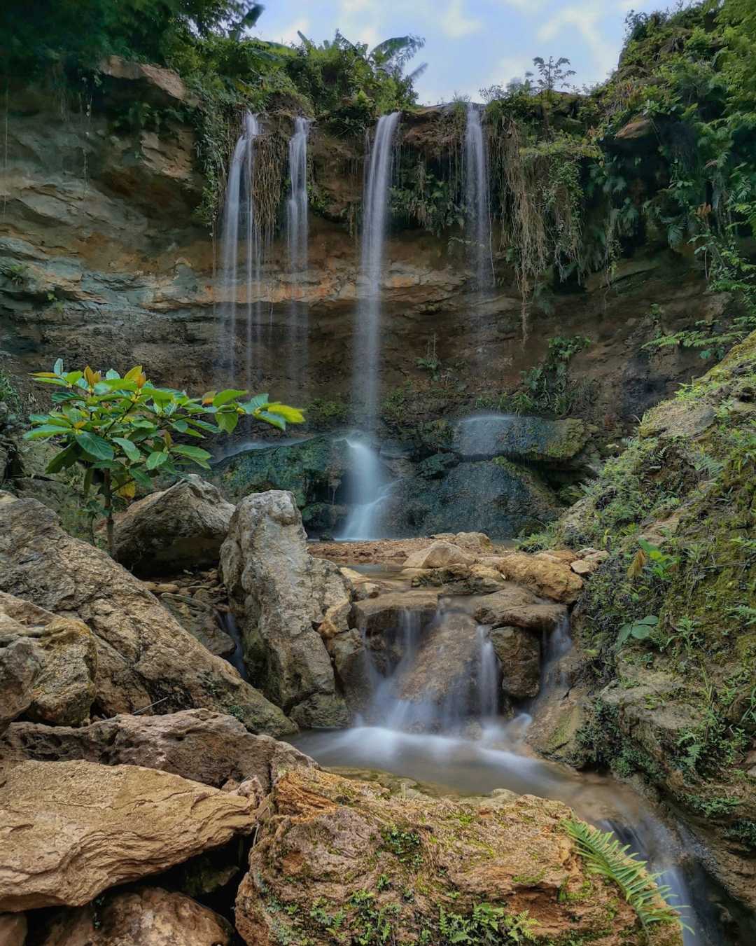 Air Terjun Dong Gong