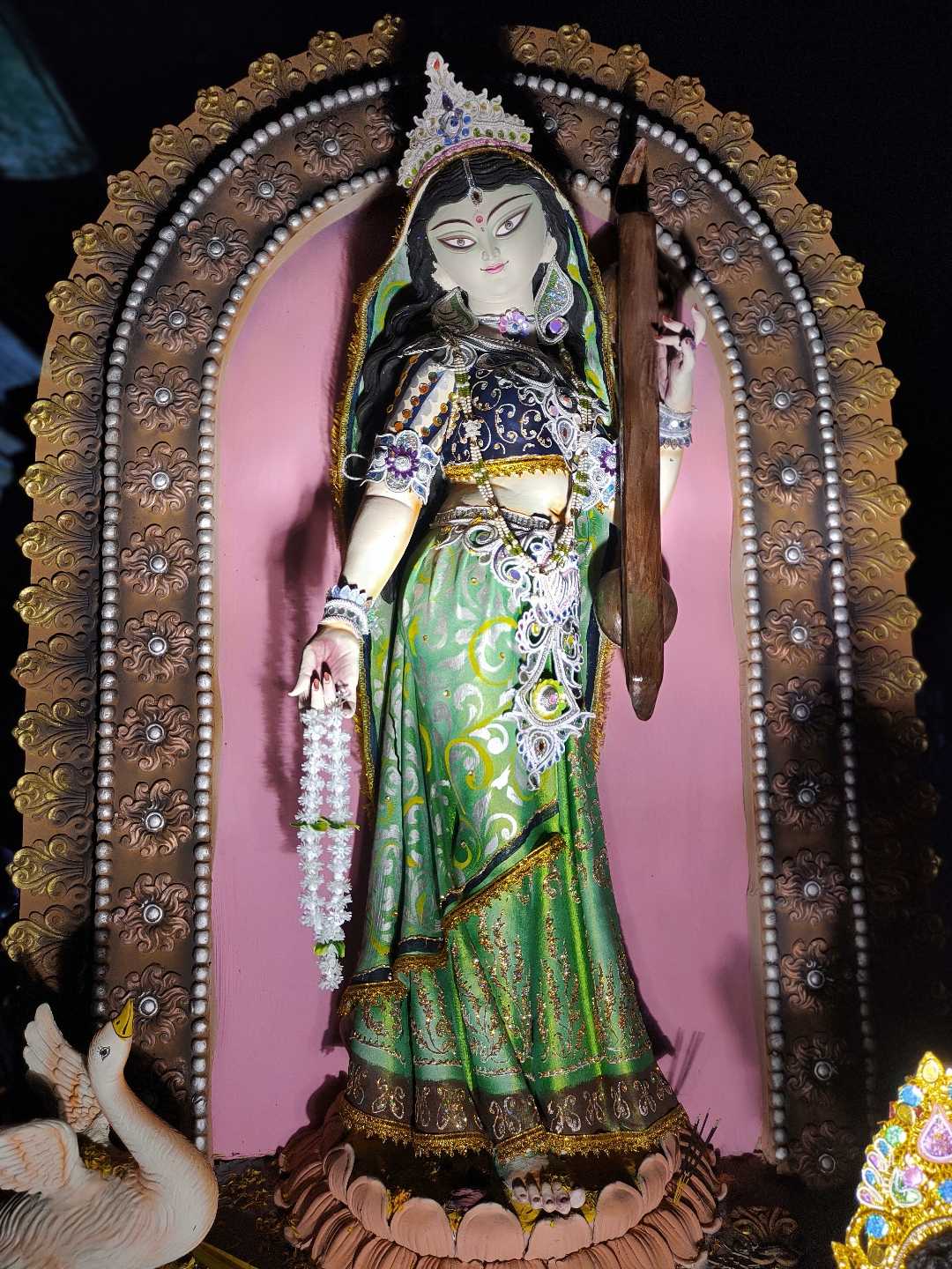 Saraswati protima