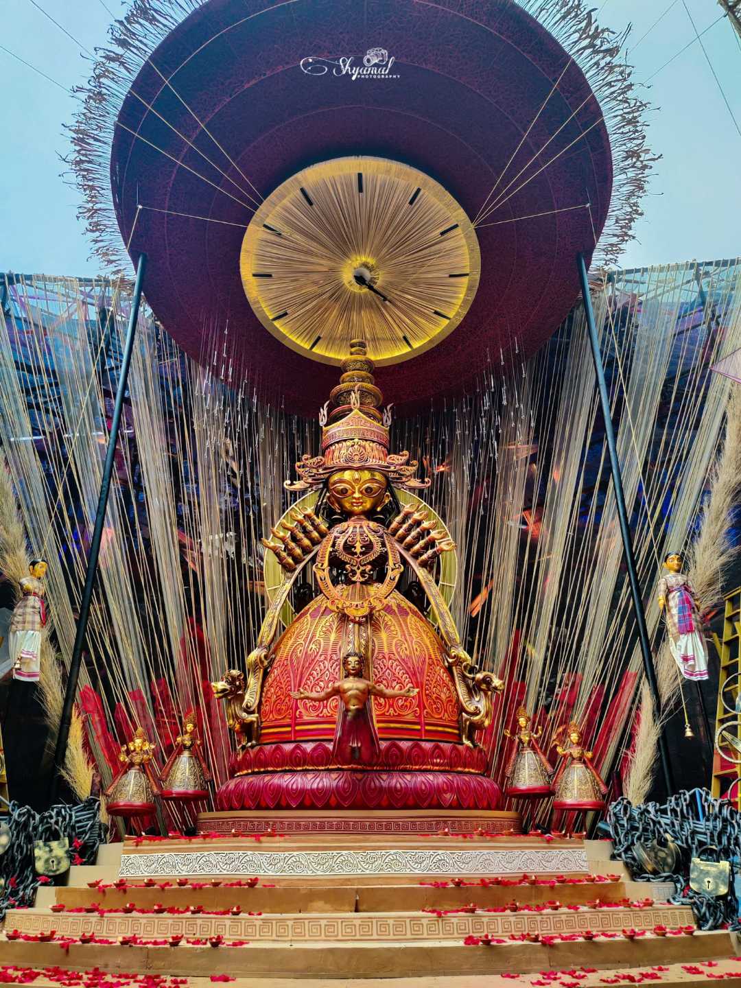 Tridhara Sammilani Durga Puja 😍